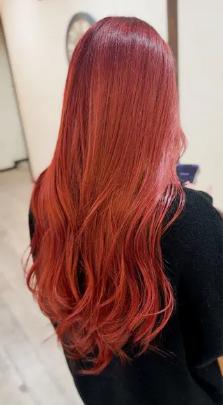 ロング 飯星慧斗 /ブリーチ、縮毛矯正のヘアスタイル