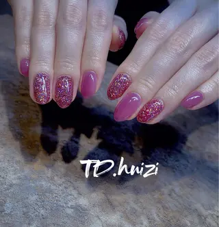 ミディアム めぐみのネイルサロン スタッフ練習のネイルデザイン