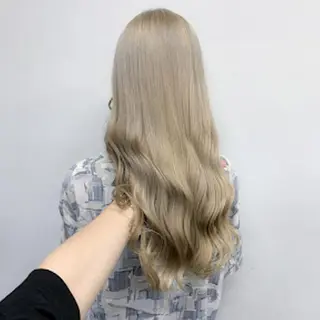 カラー 🌼原宿JUICE／ official🌼のヘアスタイル