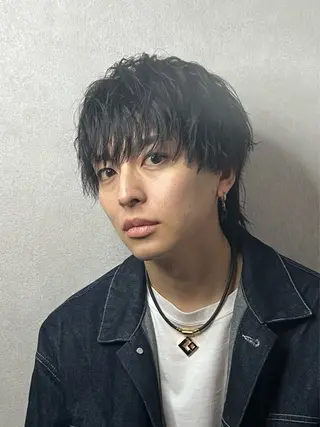 ショート カラー メンズ フェザーパーマ浦和 スパイキーショートのヘアスタイル