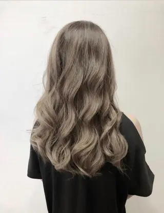 ロング カラー lucia RYOのヘアスタイル