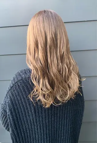 セミロング カラー パーマ STYLE袋町店 赤畠達弥のヘアスタイル