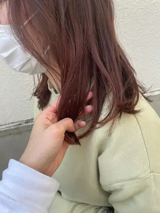 セミロング さの あやねのヘアスタイル