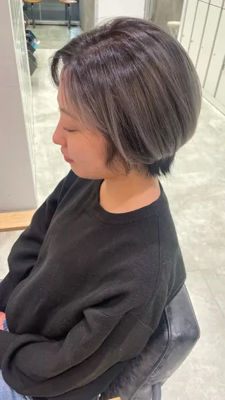 ショート カラー 髪質改善ストレート 🌈似合わせカットのヘアスタイル