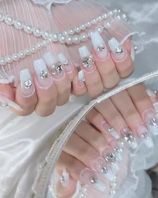 ロング カラー ネイル マツエク・マツパ アイブロウ merci nailのネイルデザイン