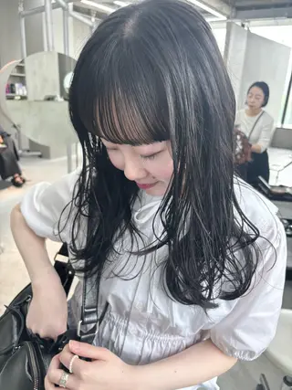 セミロング kurune fuyuのヘアスタイル