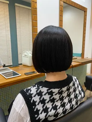 ショート 小野 真彩のヘアスタイル