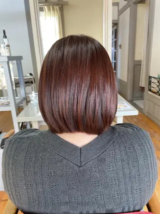 ミディアム カラー 岩井 佑城のヘアスタイル