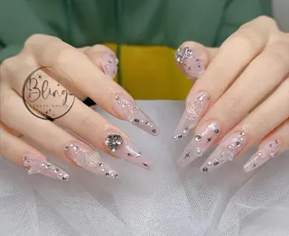 ロング カラー ニュ クインのネイルデザイン