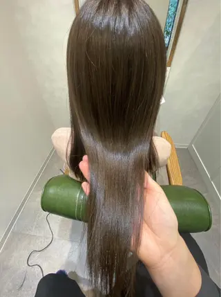 セミロング 坂井 千穂のヘアスタイル