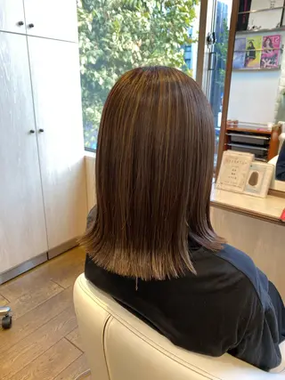 ミディアム 艶感🫧透明感カラー YUKARIのヘアスタイル