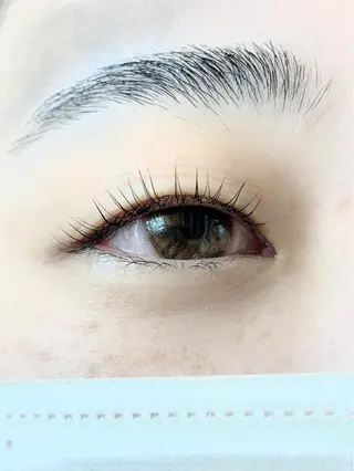 マツエク・マツパ 中野 里咲のヘアスタイル