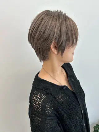 ショート ブリーチなし/レイヤ ー特化🌈Tommyのヘアスタイル