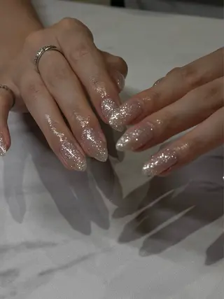 ネイル mikoto 🎀 艶々美フォルムのネイルデザイン