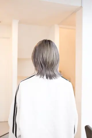 ミディアム カラー ヘアアレンジ 🦠デザインカラー/ 魚瀬あおい🦠のヘアスタイル