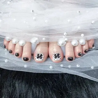 ネイル パーツ全部¥110 サロンミミのネイルデザイン