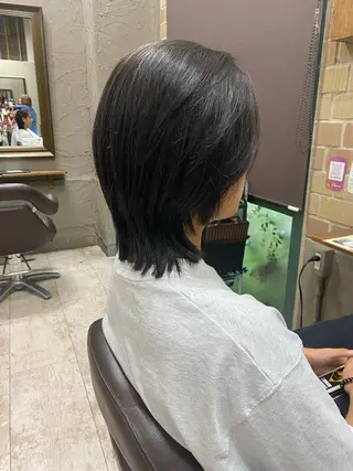 ミディアム ヘアメイクエルテ Yukikoのヘアスタイル