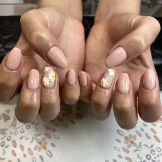 ネイル うにゃねいる🌷 Mayaのネイルデザイン