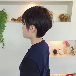 ショート ITO YUKIのヘアスタイル