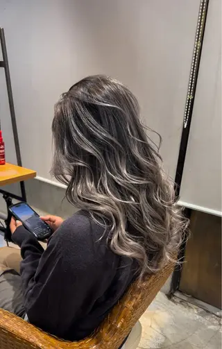 ロング カラー 海外デザイン🇺🇸 石渡諒太のヘアスタイル