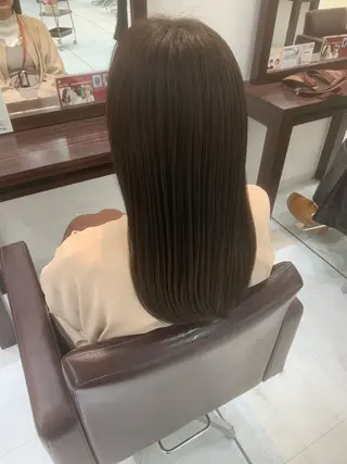 セミロング カラー コシイ セイマのヘアスタイル
