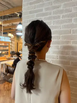 ロング ヘアアレンジ Topstylist YUKIのヘアスタイル