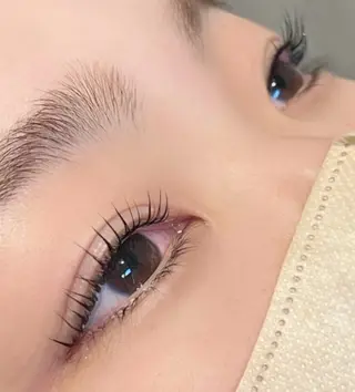 マツエク・マツパ まつげと眉毛の専門店 auliiのマツエク・マツパデザイン