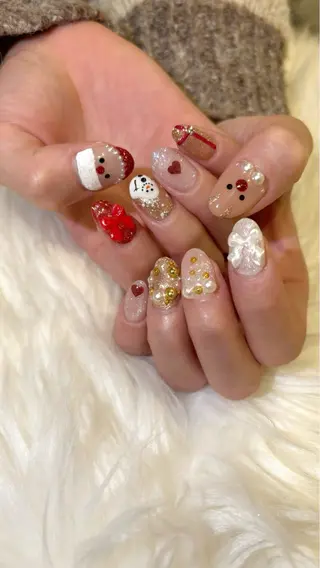 ネイル 楢本 彩耶のネイルデザイン