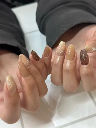 ネイル Elegancia. Hiromiのネイルデザイン