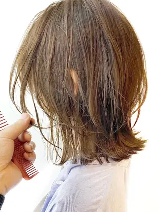 ミディアム カラー STEP HIDEのヘアスタイル