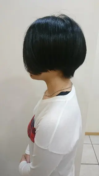 ショート 齋藤 愛美のヘアスタイル