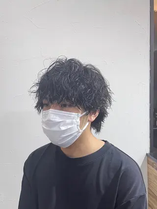 ミディアム パーマ メンズ かんばら りょーいのヘアスタイル