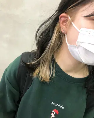 カラー 大山 茶子のヘアスタイル