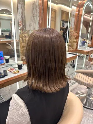 ミディアム カラー 梅田美容室 山崎海波のヘアスタイル
