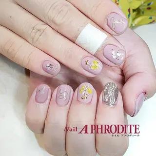 ネイル Nail  Aphroditeのネイルデザイン