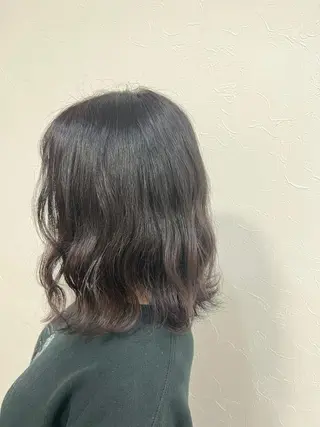 カラー 松田 紗采のヘアスタイル