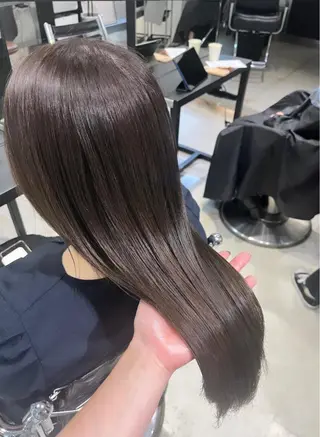 ロング カラー パーマ ヘアアレンジ 透明感/オリーブ/ グレージュ/YUKAのヘアスタイル