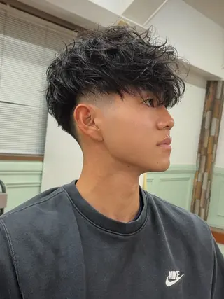 ショート パーマ メンズ 勝木 拓のヘアスタイル