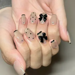 ネイル クレセントアイ Runaの眉毛・アイブロウイメージ