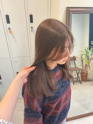 ロング カラー 垢抜け小顔レイヤー オリーブ/スミレのヘアスタイル