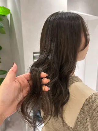 セミロング SALOWIN 新宿三丁目me+所属・レイヤー/ボブ/ パーマ/HARUKAのヘアスタイル