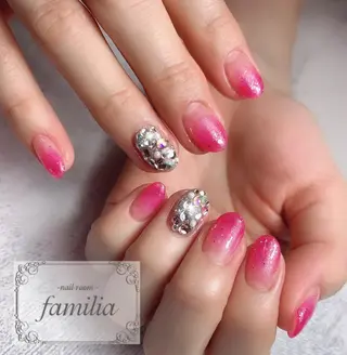 ネイル -nailroom- familiaのネイルデザイン