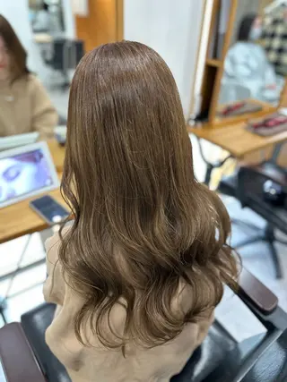 ロング カラー ハイトーン&透明感 カラー☘️片山優陽のヘアスタイル