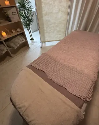 毛穴洗浄×リンパケア 🫧潤いつるん肌へのエステ・リラクイメージ