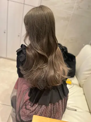 ロング カラー 羽根田 果奈のヘアスタイル