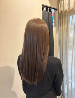 カラー 石井 ひまりのヘアスタイル