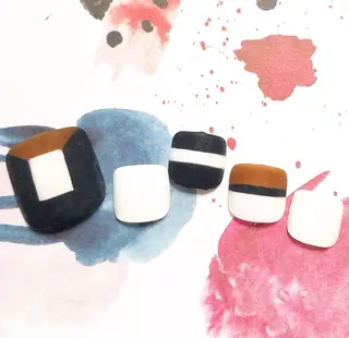 ネイル mano nella manoのネイルデザイン