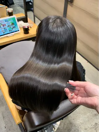 ロング ウルトワ髪質改善 ディレクター/熊倉都のヘアスタイル