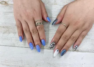 ネイル ネイルサロンリベラ 金山店　水野のネイルデザイン