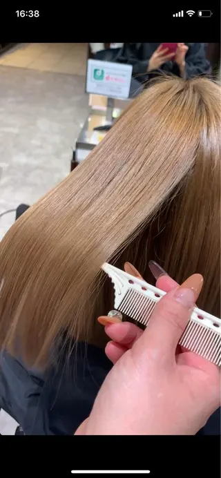 ミディアム 福森 みずきのヘアスタイル